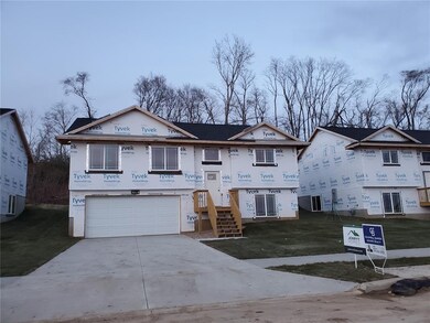 2018 Holly Meadow Ave SW, Cedar Rapids, IA 52404 - photo 6