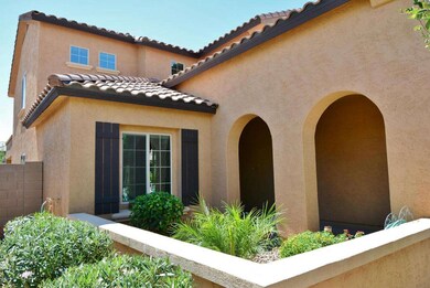 Front courtyard planter
