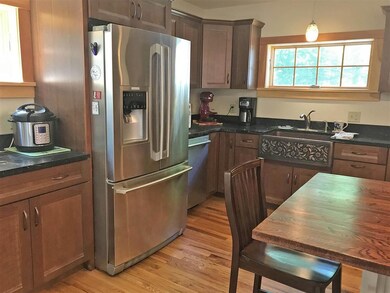 210 S Pine Banks Rd, Putney, VT 05346 - photo 5