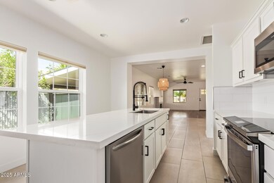 2526 N Edgemere St, Phoenix, AZ 85006 - photo 5