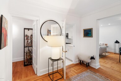 25 W. Elm St., Unit 54 12