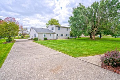 10129 Stellhorn Rd, Fort Wayne, IN 46815 - photo 4