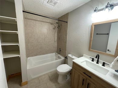 207 Mcphail St, Tomball, TX 77375 - photo 7