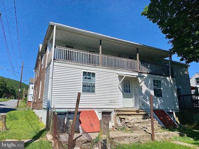 301 Catherine St, Ashland, PA 17921 - photo 3