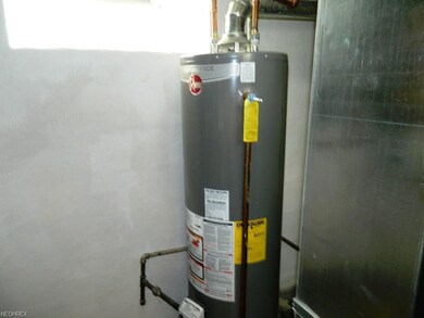 1945 Beverly Hills Dr unit D, Euclid, OH 44117 - photo 6