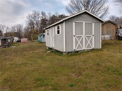 514 Sands Cir, Reidsville, NC 27320 - photo 6