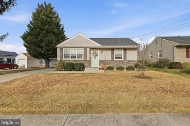 19 Farnsworth Ave, Maple Shade, NJ 08052 - photo 2