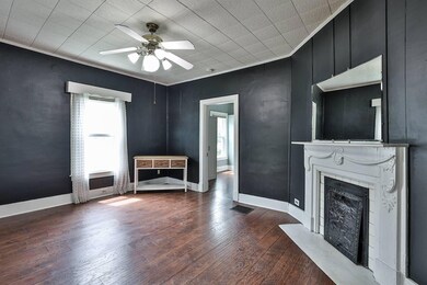 006-Living-Room-image-3