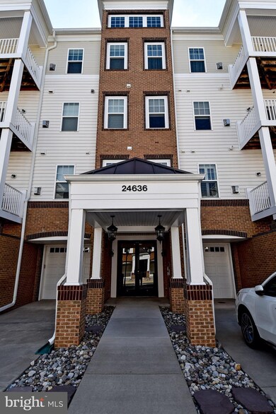 24636 Woolly Mammoth Terrace unit 205, Aldie, VA 20105 - photo 2