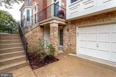 2214 Journet Dr, Dunn Loring, VA 22027 - photo 4