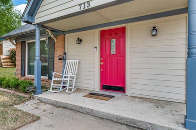 713 Oak Dr, Hurst, TX 76053 - photo 4