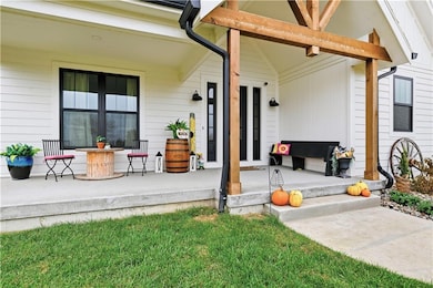 36958 Jingo Rd, Louisburg, KS 66053 - photo 2