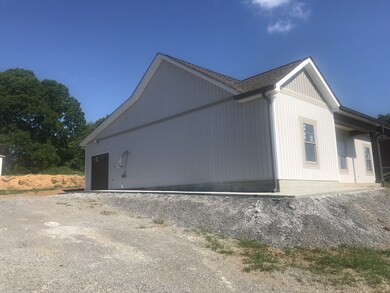 734 Kingree Rd, Shelbyville, TN 37160 - photo 3