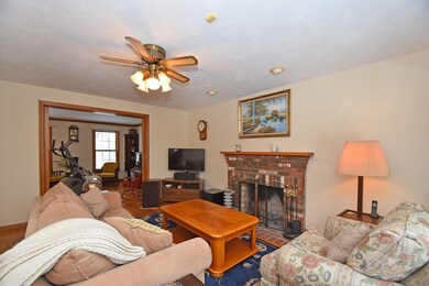 22 Dogwood Cir, Holden, MA 01520 - photo 7