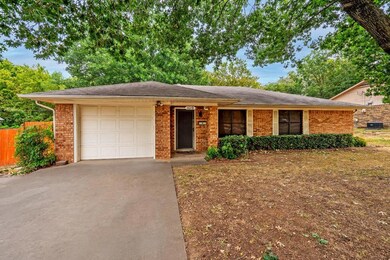 1019 Oak Ridge Dr, Denison, TX 75020 - photo 2