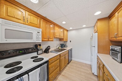 Weymouthport unit T24A, North Weymouth, MA 02191 - photo 4