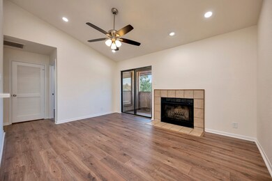 1101 Calico Ln unit 1422, Arlington, TX 76011 - photo 4