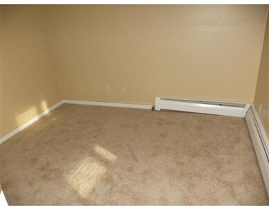 19 Mount Pleasant St unit B, Webster, MA 01570 - photo 7