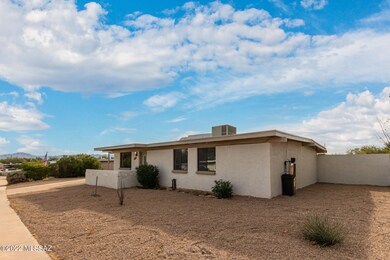 0002-02 - Calle De Pobre