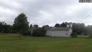 215 Daniels Ave, Conneaut, OH 44030 - photo 2