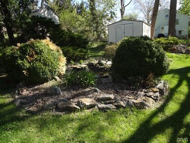 825 Coleman St, Easton, PA 18042 - photo 5