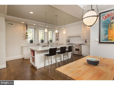 540 E Gravers Ln, Glenside, PA 19038 - photo 3