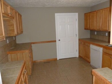 601 Iris Dr, Manchester, TN 37355 - photo 7