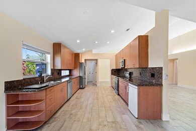 22543 Grouper Ct, Boca Raton, FL 33428 - photo 7