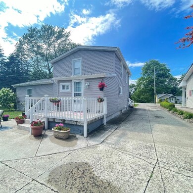 3175 Bradford Ave, Erie, PA 16506 - photo 3