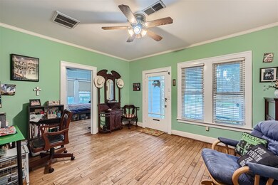 711 W Cottage St, Houston, TX 77009 - photo 3