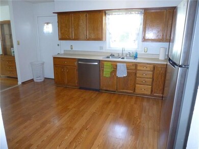 2814 Wedgewood Rd, Des Moines, IA 50317 - photo 7