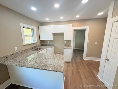 402 E St NW, Ardmore, OK 73401 - photo 6