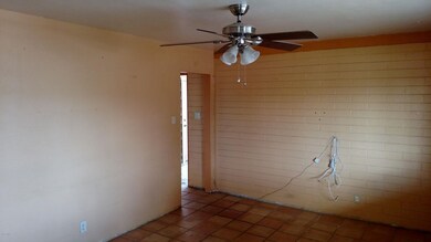 Louisiana family room