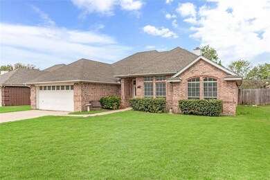 9229 Meandering Dr, North Richland Hills, TX 76182 - photo 2