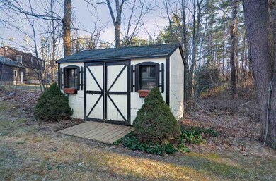 97 Gilcreast Rd, Londonderry, NH 03053 - photo 5