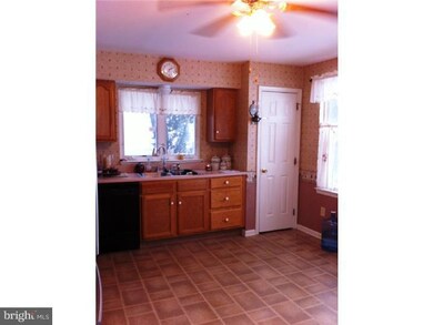 805 Columbia Ave, Millville, NJ 08332 - photo 4