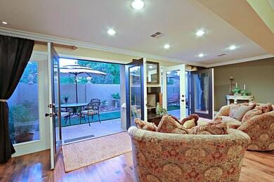 Indoor / outdoor living
