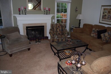 306 Crescendo Way, Silver Spring, MD 20901 - photo 2