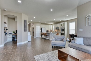 12214 Bianca Mill Way, San Antonio, TX 78254 - photo 6