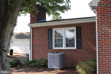 596 Jessie Dupont Memorial Hwy, Burgess, VA 22432 - photo 2