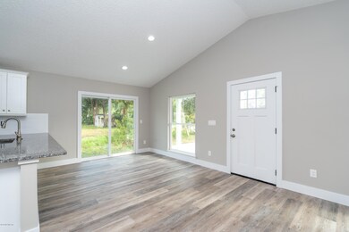 5 front entrance with sliding door for o