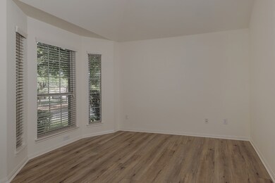 11 Milepost Ct, Spring, TX 77382 - photo 5