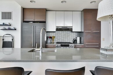 Crystal Point unit 3405, Jersey City, NJ 07302 - photo 7