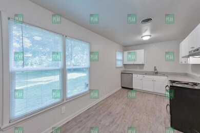 708 W Redbud Dr, Hurst, TX 76053 - photo 6