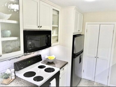 1735 W Sam Houston Pkwy S, Houston, TX 77042 - photo 4