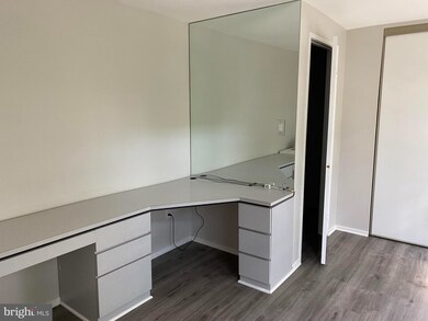 8034 Quarry Ridge Way, Bethesda, MD 20817 - photo 4