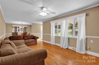 619 Oakdale Dr, Statesville, NC 28677 - photo 6