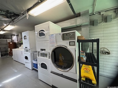 Hawaiian King AOAO unit 410, Honolulu, HI 96815 - photo 7