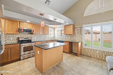 15756 W Redfield Rd, Surprise, AZ 85379 - photo 6