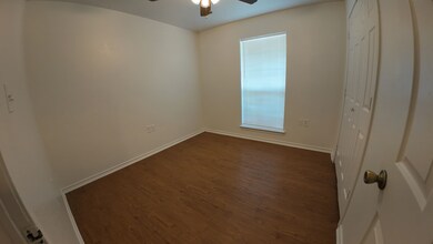 625 Woodard Ave, Cleburne, TX 76033 - photo 4